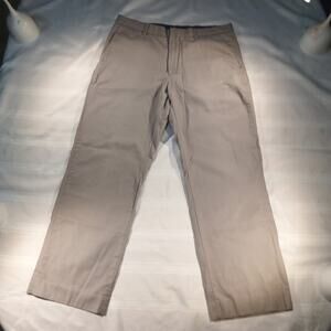 Banana Republic Men’s 34x30 Non-Iron Tailored Fit Khaki Gray Flat Front